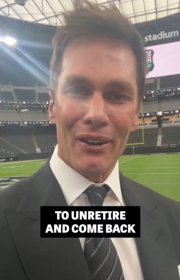 退役近3年后，橄榄球传奇巨星汤姆-布雷迪宣布：我要复出