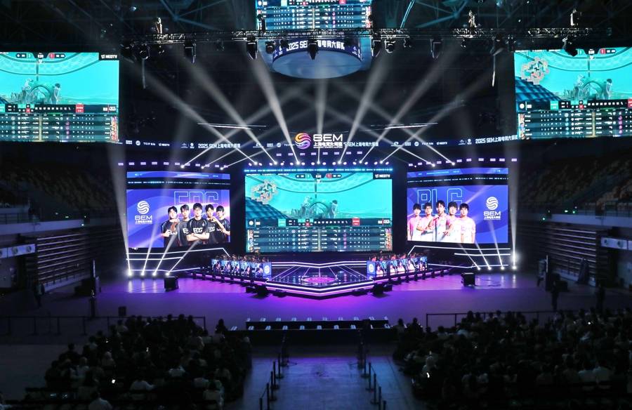 上海电竞大师赛开战静安体育中心
